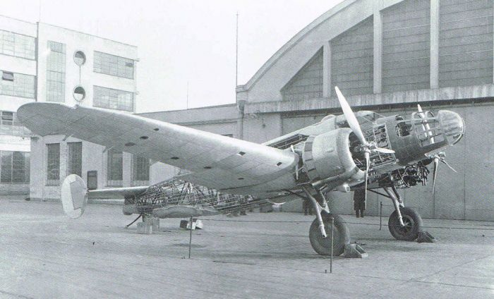 prototyp aero a30_hala vysocany