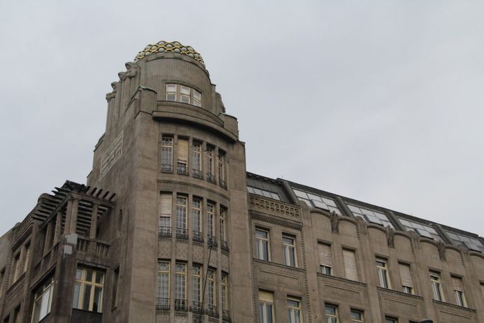 koruna_vez