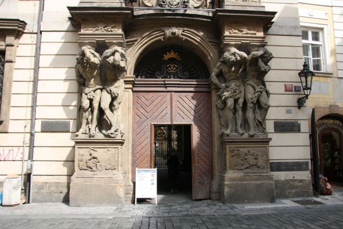 Reprezentativni budovy SM (23)
