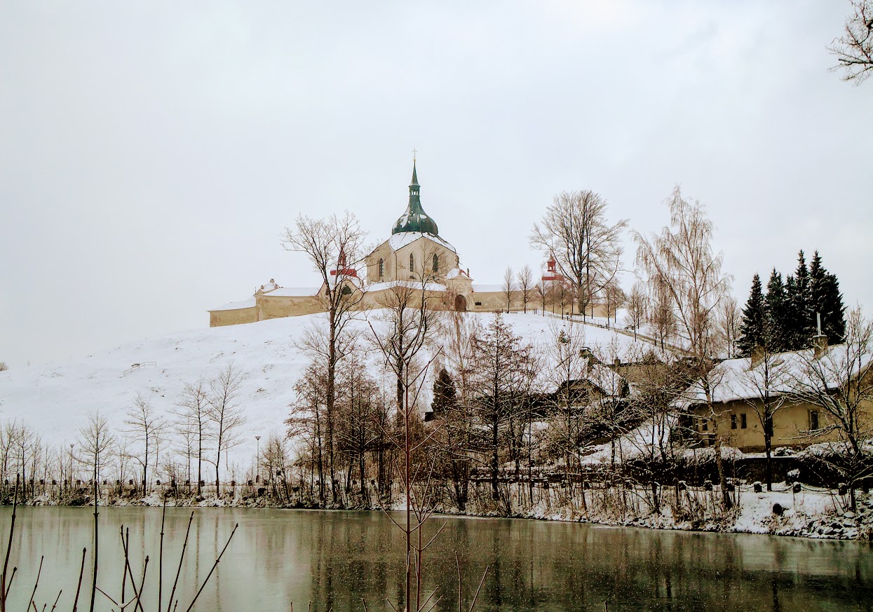 Adventní výlet za Santinim: Zelená hora, Žďár a klášter v Želivě 12.12.2021.