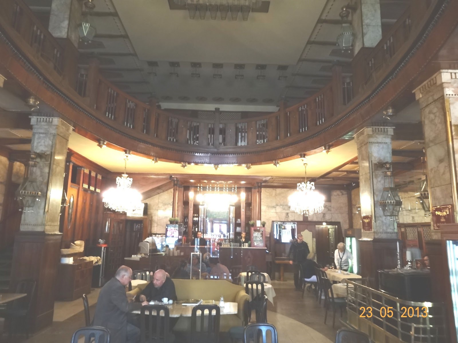 Art Nouveau cafe of Hotel Evropa belongs to the most beautiful interiors in Prague. The cafe allegedly served as a model for the interiors of the Titanic, but I could not find this information as proven...