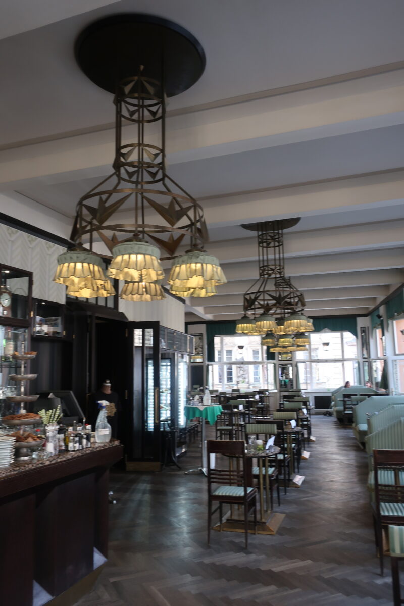 Zúčastněte se jedinečné kulturní akce - prvorepublikového večera v Grand Café Orient.