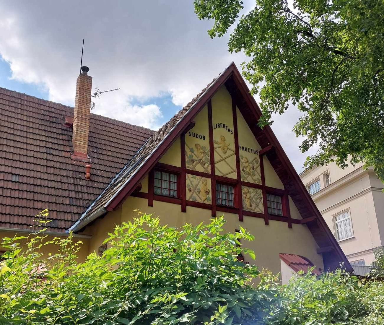 Malešice včetně neznámé botanické zahrady
