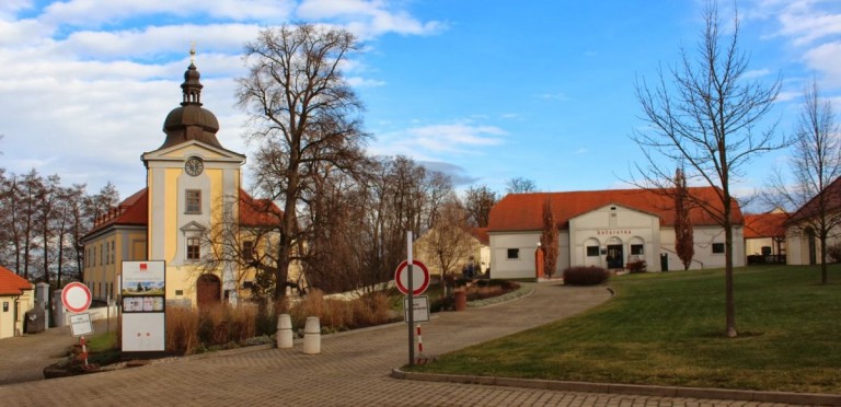 Akce klubu turistů přes Ctěnice a Miškovice